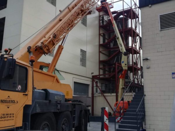 grua autopropulsada grua autopropulsada